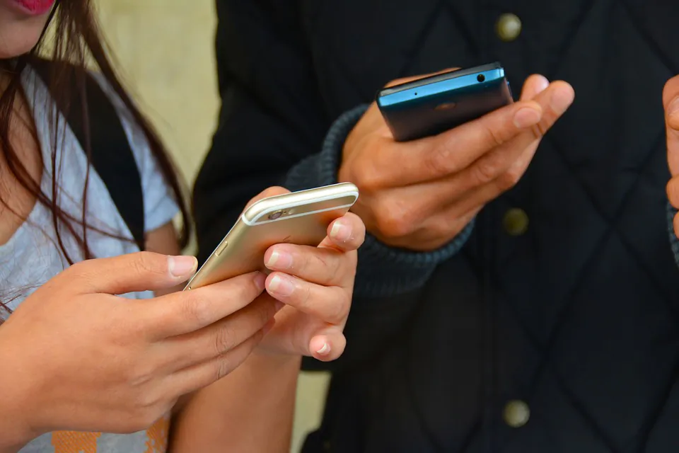 Texting is a convenient way to communicate but is also open to misinterpretation and can be hurtful to relationships. (Pixabay)