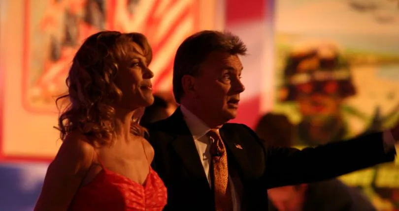 Pat Sajak and Vanna White (United States Marine Corps / Public Domain)