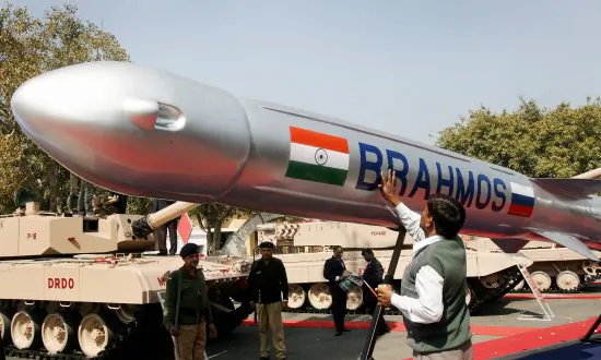 Philippines Purchase of India’s Supersonic Missile Breaks ‘Psychological Barriers,’ Expert Says