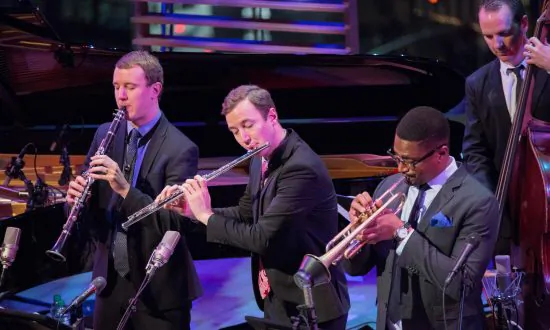 The Anderson Twins Honor the Dorsey Brothers