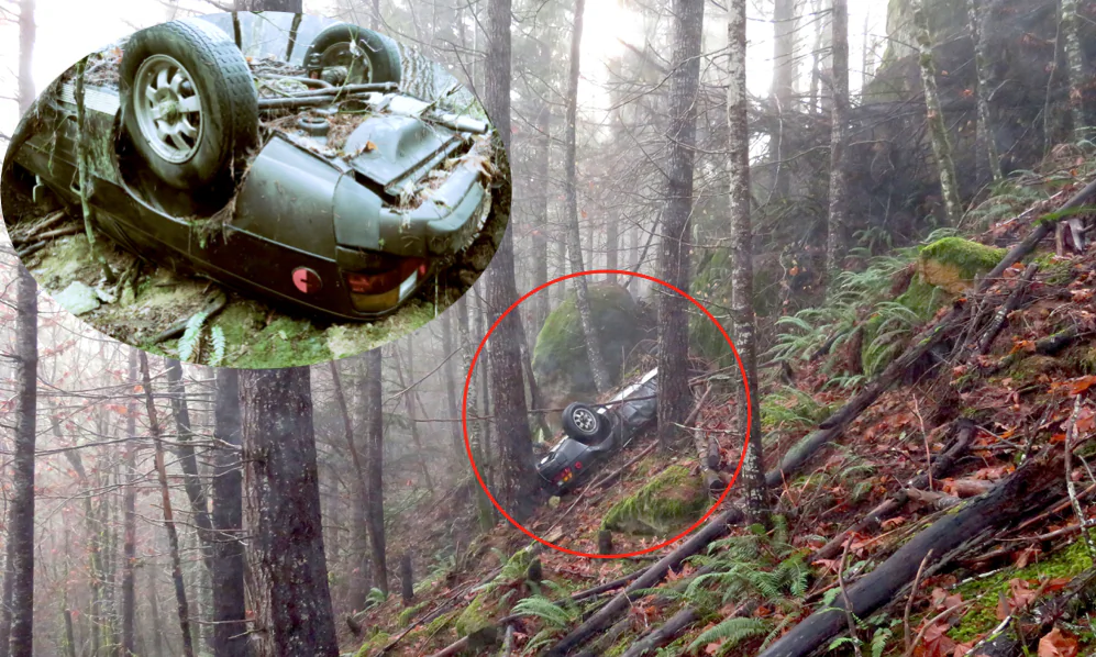 A Porsche 924 stolen 27 years ago was found on its roof at the bottom of a cliff in Oregon woods on Nov. 28, 2017. (Jackson County Sheriff's Office)