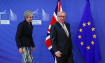 UK Agrees to ‘Regulatory Alignment’ on Both Sides of Irish Border