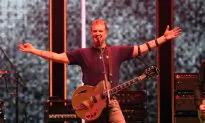 Queens of the Stone Age’s Josh Homme Apologizes for Kicking Photographer in the Head