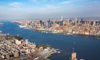 Marathon Swimmer Apparently Drowns During 120-Mile Competition in New York City