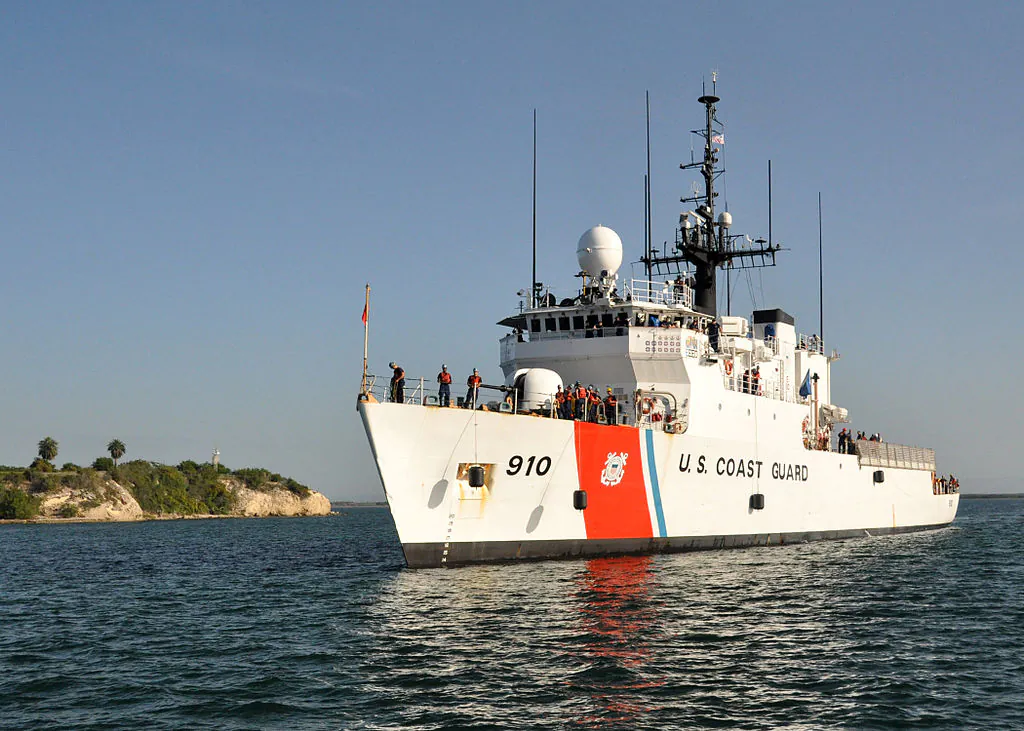 U.S. Coast Guard cutter Thetis sent out a patrol boat that found a sea turtle entangled in cord tying together packages of cocaine. (By Chief Petty Officer Bill Mesta (https://www.dvidshub.net/image/288820) [Public domain], via Wikimedia Commons)