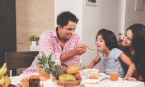 Is Your Child a Picky Eater? Five Ways to Fun and Healthy Mealtimes