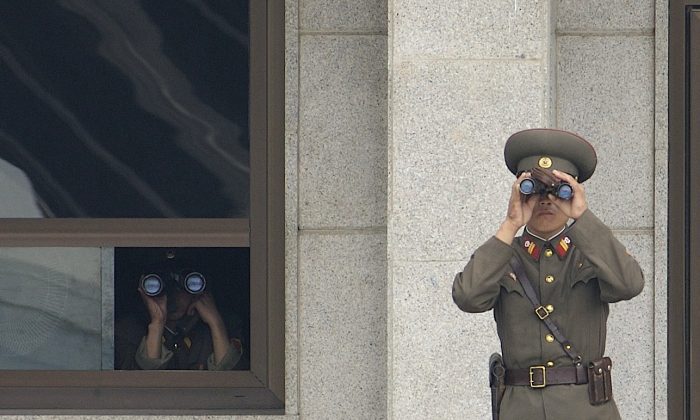 North Korean Soldier Defects Across DMZ Unharmed | The Epoch Times