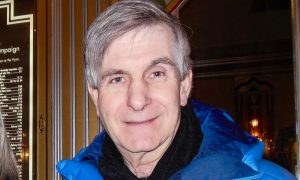 Musician Enjoys the East and West in Shen Yun Performance