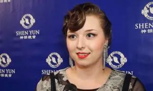 Designer Marvels at the Shen Yun Dancers’ Costumes