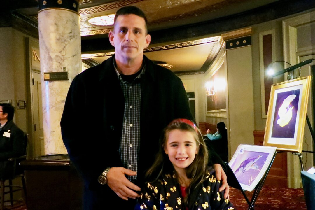 Shaun LeClaire enjoyed watching a performance by the Shen Yun Performing Arts at Palace Theater in Waterbury, Connecticut, on Dec. 23, 2017. (Sally Sun/The Epoch Times) 