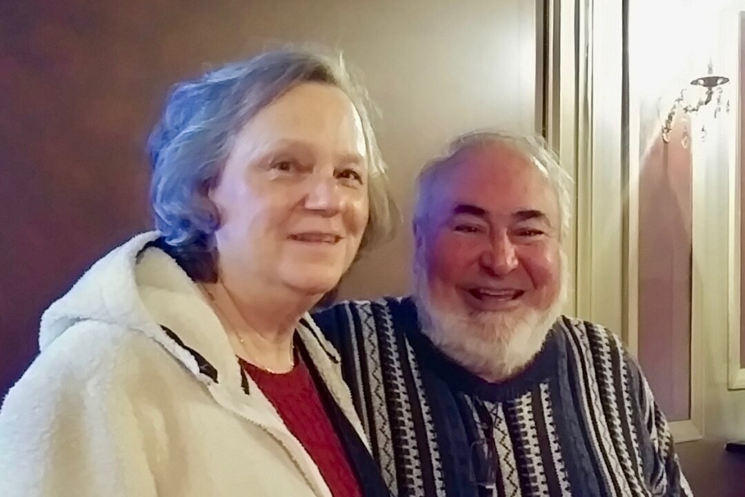 Sandy and Alfred Trulli enjoyed watching a performance by the Shen Yun Performing Arts at Palace Theater in Waterbury, Connecticut, on Dec. 23, 2017. (Nadia Ghattas/The Epoch Times)