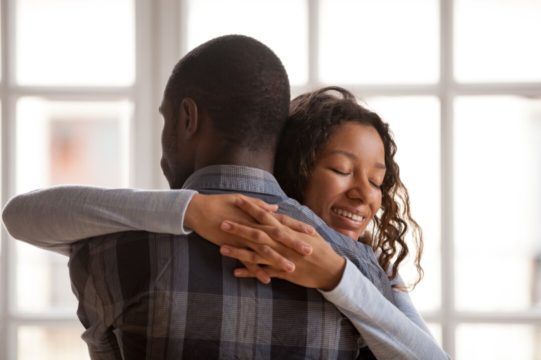 When you’re lucky enough
to receive a genuine
apology, take it in. (fizkes/Shutterstock)