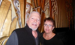 A Christmas Gift to Cherish: Musician and Wife Enjoy Shen Yun