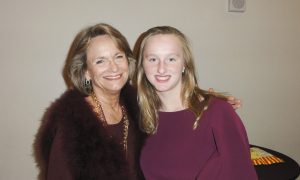 Watercolor Painter Enjoys a ‘Visual Feast’ in Shen Yun