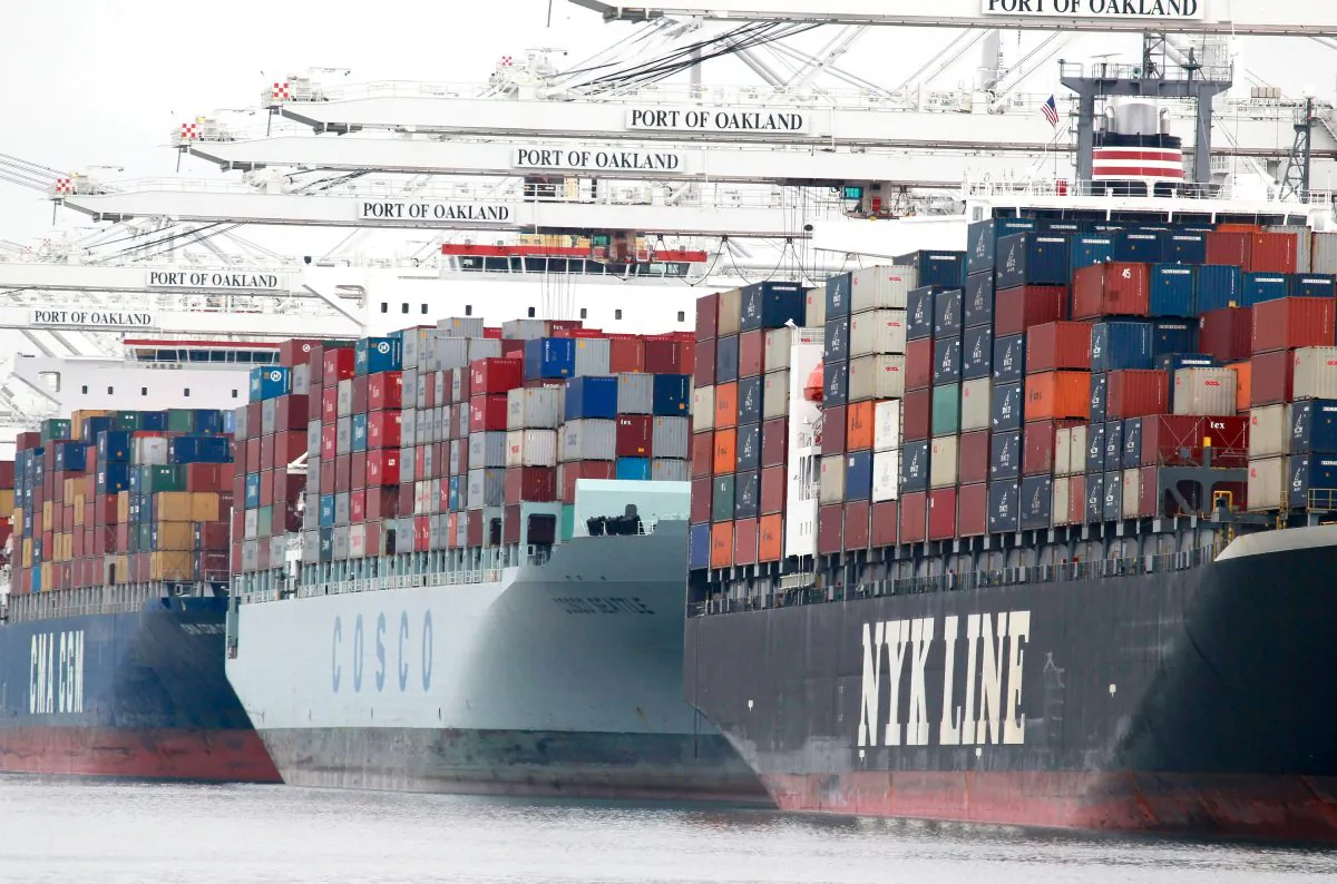 Container ships are docked in the Port of Oakland in this file photo. (Justin Sullivan/Getty Images)