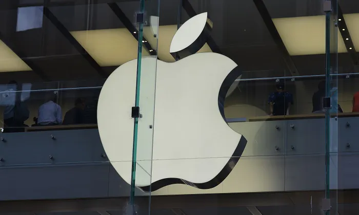In the Wake of ‘Batterygate,’ Apple Apologizes