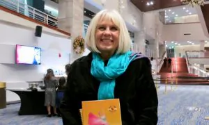 Therapist Finds Herself ‘Going to Heaven’ at Shen Yun