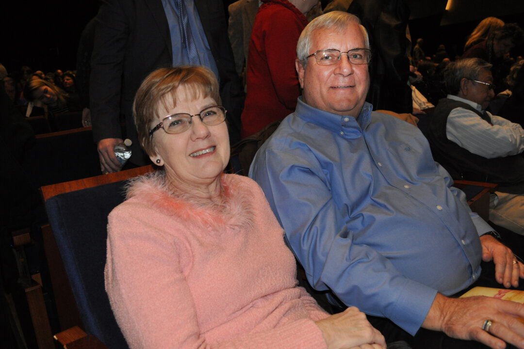 Margaret Luchesi and Scott Luchesi (R) enjoyed a performance by Shen Yun Performing Arts at the Robinson Performance Hall, Little Rock, Arkansas, on Jan. 1, 2018. (Amy Hu/The Epoch Times)