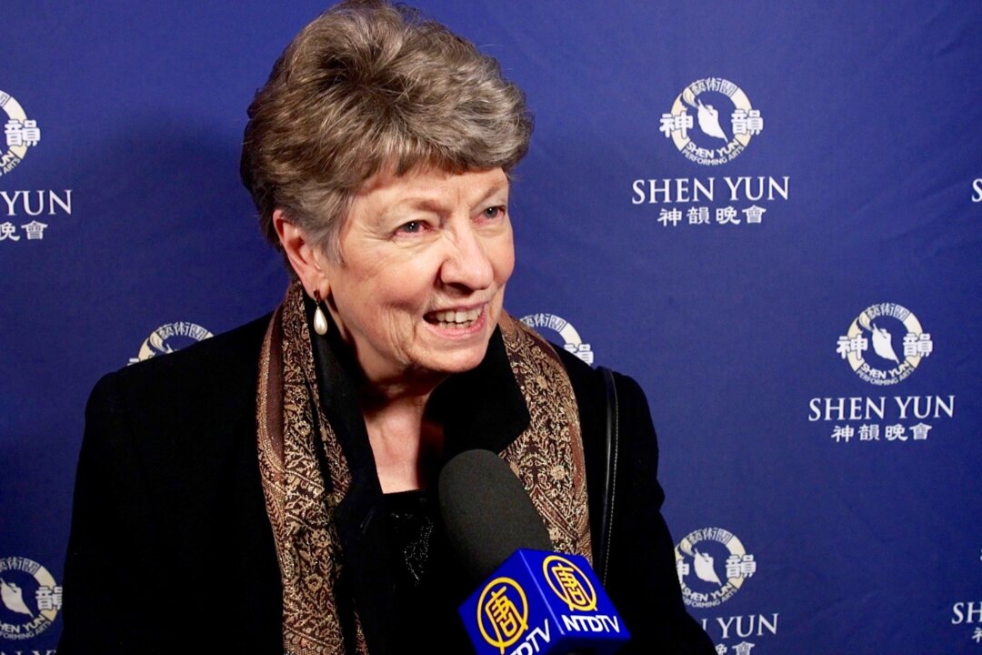 Wanda Murray enjoyed a performance by Shen Yun Performing Arts at the Robinson Performance Hall, Little Rock, Arkansas, on Jan. 1, 2018. (NTD Television)