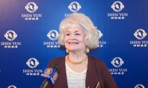 Augusta Theatergoer Says the Beauty in Shen Yun Takes Her Breath Away