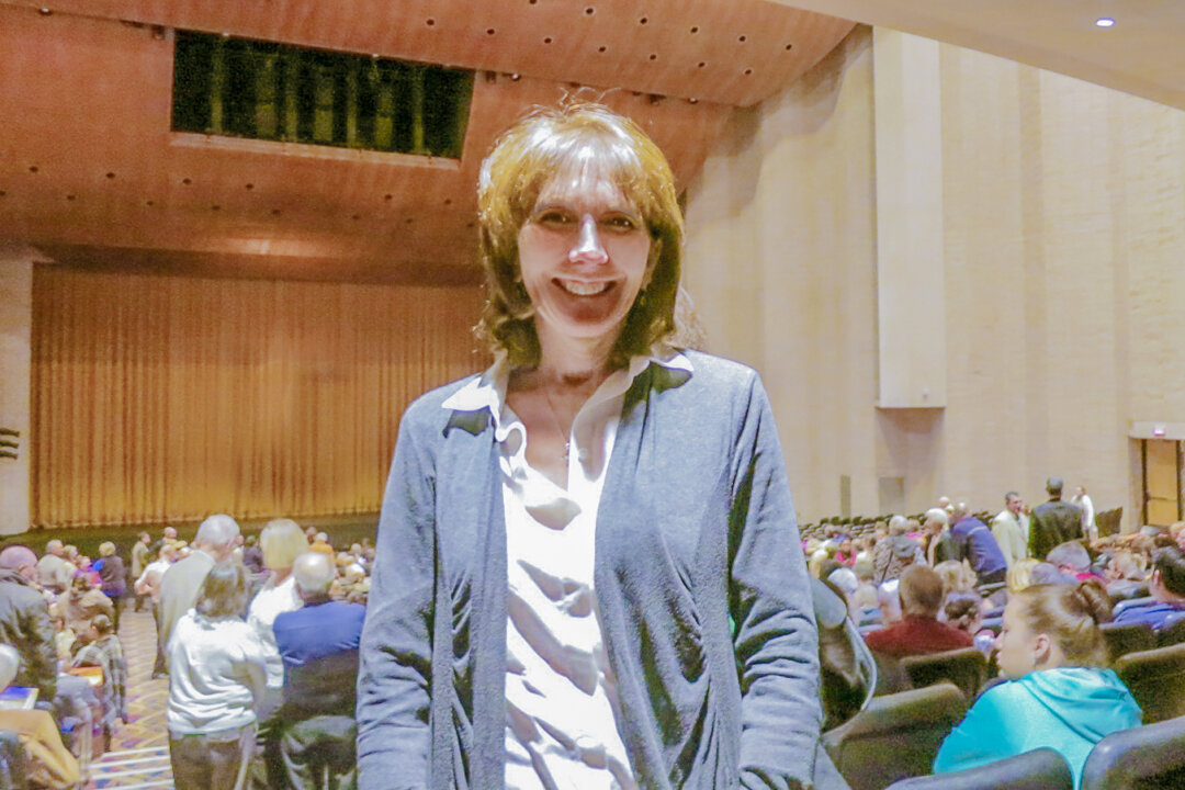Cheryl Yeager enjoyed watching Shen Yun at the American Bank Center Selena Auditorium in Corpus Christi, Texas on Jan. 3, 2018. (Sally Sun/The Epoch Times) 