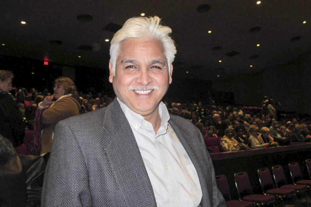 Khalif Mulholland enjoyed watching Shen Yun at the American Bank Center Selena Auditorium in Corpus Christi, Texas on Jan. 3, 2018. (Mary Mann/The Epoch Times)