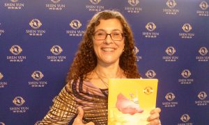 Business Owner Wowed by ‘Inspiring’ Shen Yun