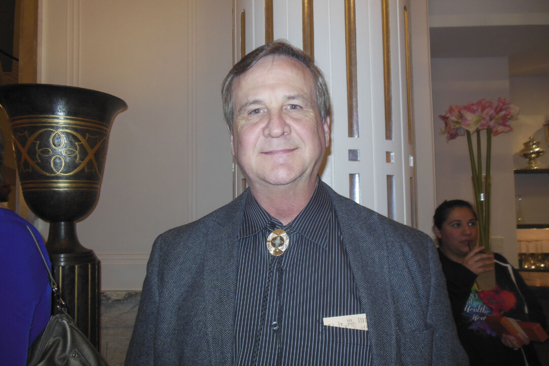 Darren Kells enjoyed watching Shen Yun at the Bass Performance Hall in Fort Worth, Texas on Jan. 8, 2018. (Sherry Dong/The Epoch Times)