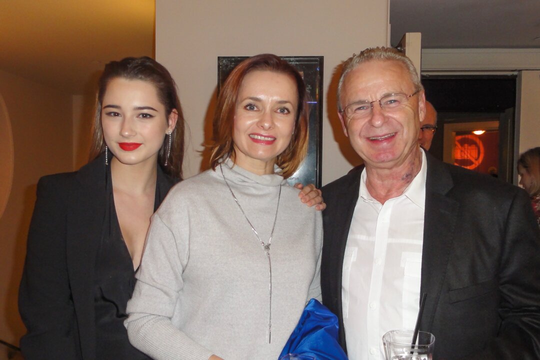 Gerald Hines, his wife and daughter, Aleliya enjoyed watching Shen Yun at the Bass Performance Hall in Fort Worth, Texas on Jan. 9, 2018. Aleliya Hines said she found the performance very exquisite and very cultural. (Sophia Zheng/The Epoch Times) 