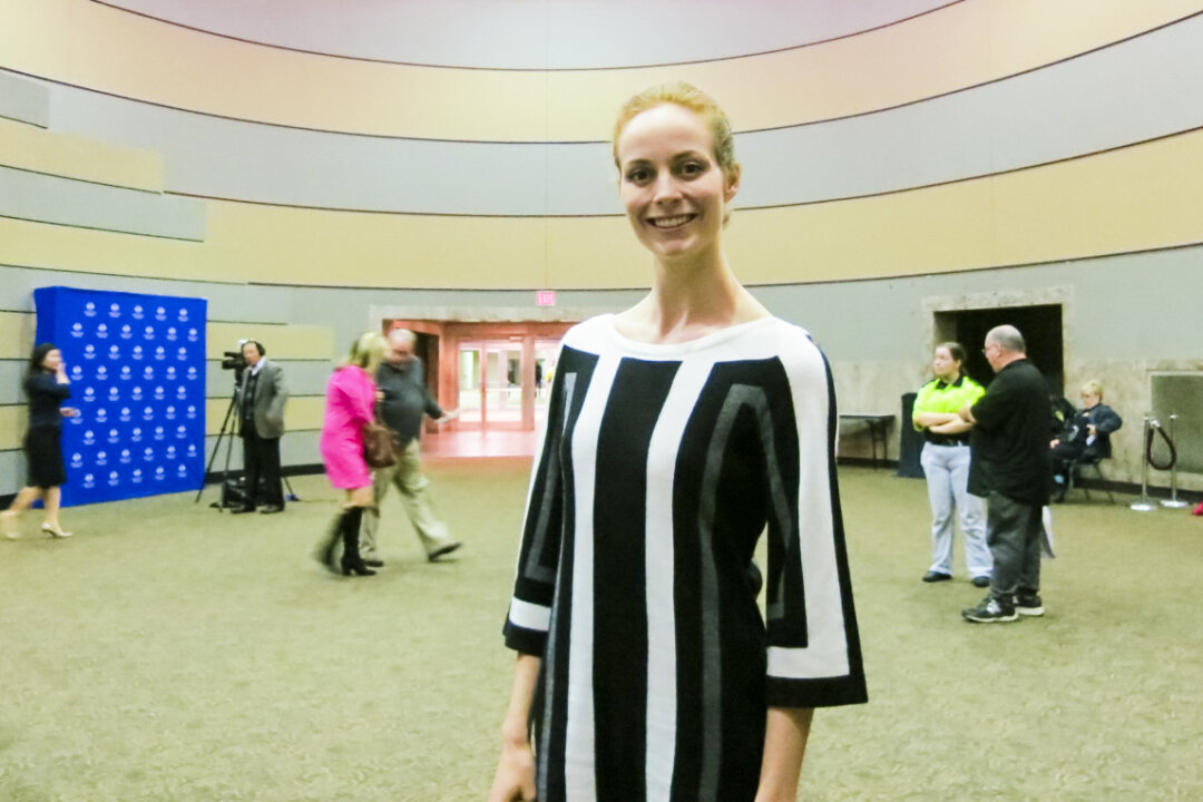 Kristiana Bell enjoyed the performance by Shen Yun Performing Arts at the Mobile Civic Center Theater, Mobile, Alabama, on Jan. 9, 2018. (Sally Sun/The Epoch Times)