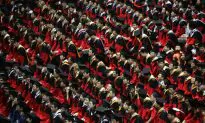 Fewer Jobs for China’s Abundant Crop of New Graduates