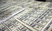 People Arrested for Passing Counterfeit Cash in 11 States, Here’s How to Spot the Fakes