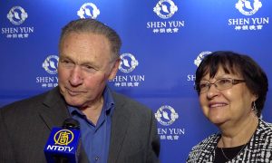 Theatergoer Wants to Buy Shen Yun Costumes for Wife and Daughters