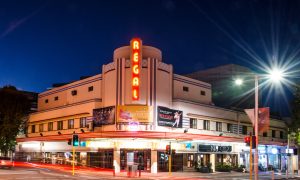 Beauty Salon Founder Feels Shen Yun Is ‘Brilliant in Everything’