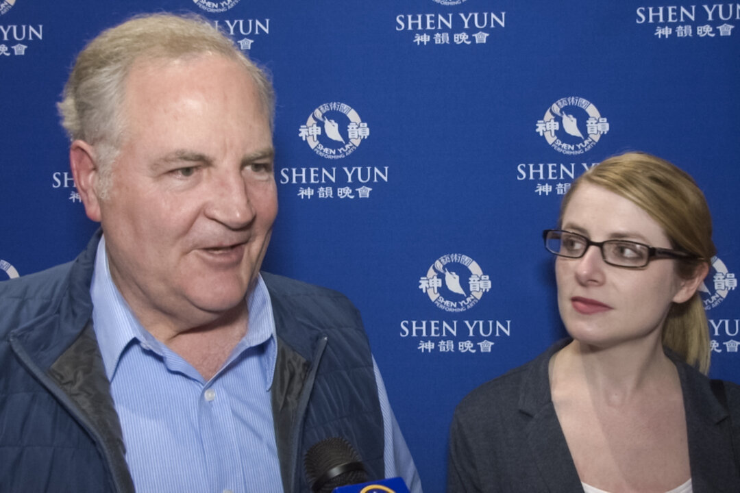 Theodore Wood and his daughter enjoyed a performance by Shen Yun Performing Arts at the BJCC Concert Hall, North Birmingham, Alabama on Jan. 27, 2018. (NTD Television)