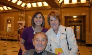 Professional Floral Designer Spends 90th Birthday Enjoying Shen Yun