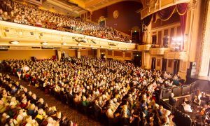 Former MADD National President Enjoys Exquisite Dancing at Shen Yun