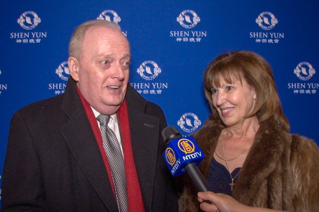Charles Wood and his wife, Patsy, enjoyed watching Shen Yun at the Tennessee Theatre, Knoxville on Jan. 30, 2018. "The costumes, the talent, they defy gravity, the music is mesmerizing. I'm like, I'm really just at home ... Everything about the show is incredibly wonderful," said Patsy Woods. (NTD Television)