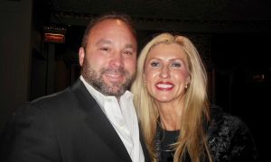 Accounting Firm Owner Says Shen Yun Reminds Her of Her Faith