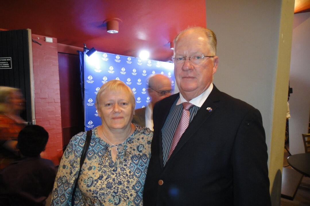 Sally and Graeme Morriss enjoyed an evening performance by Shen Yun Performing Arts at the Canberra Theatre, on Jan. 31, 2018. (Daniel Teng/Epoch Times)