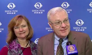 Operational Risk Officer Finds Happiness While Watching Shen Yun