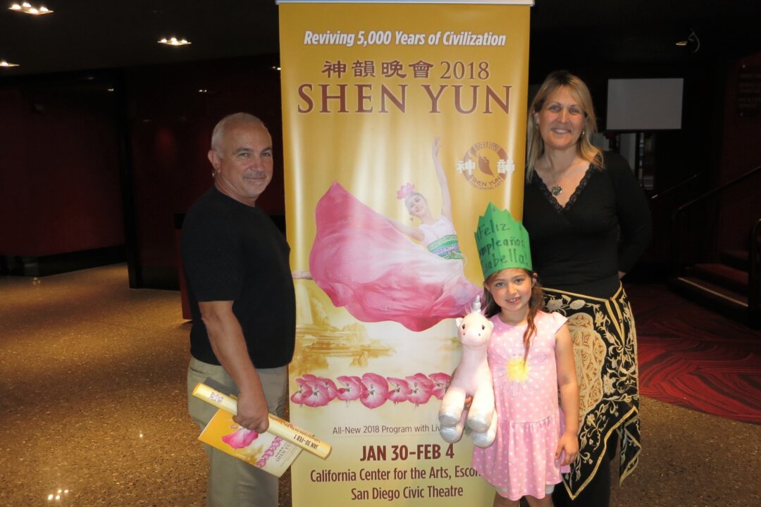 Franco Groff, his mother, Elizabeth Groff, and his daughter, Isabella enjoyed the matinee Shen Yun performance at the San Diego Civic Theater on Feb. 4, 2018. (The Epoch Times)
