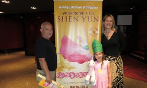 Business Professional Enjoys the Spirituality in Shen Yun