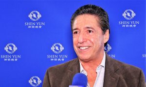 Dental Surgeon Loves Shen Yun: ‘I’ve seen it four times’