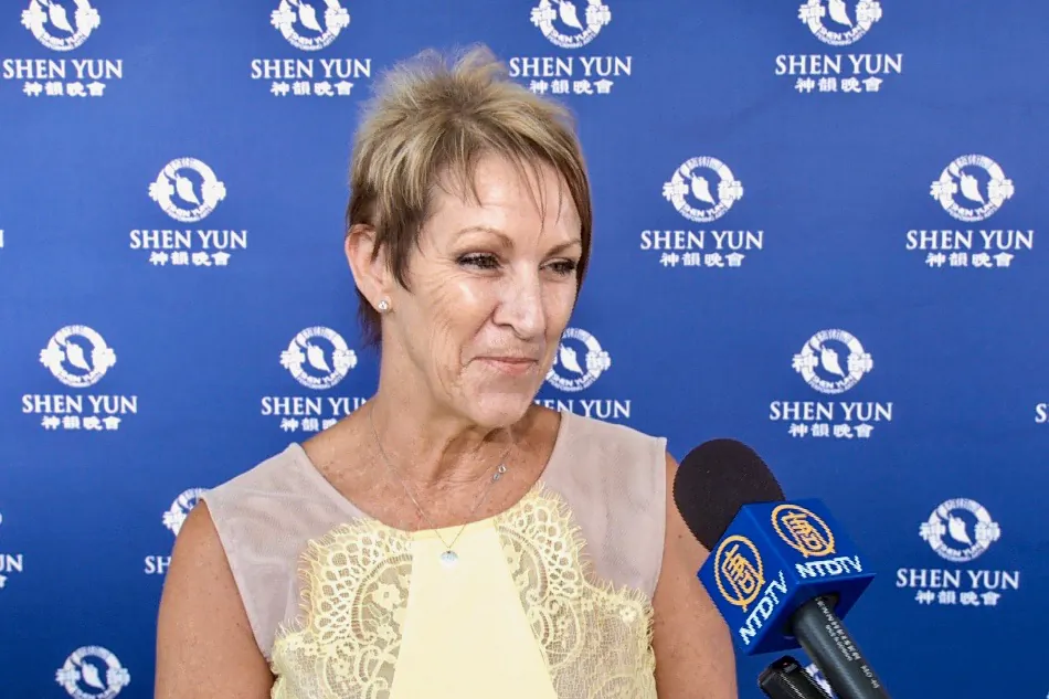 Wendy Lennon really enjoyed Shen Yun Performing Arts' matinee performance at the Ulumbarra Theatre on Feb. 4, 2018. (NTD Television)
