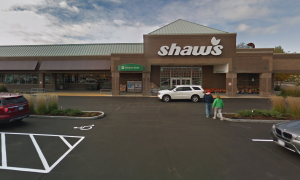 Woman Says She Found Dead Lizard in Her Store-Bought Lettuce