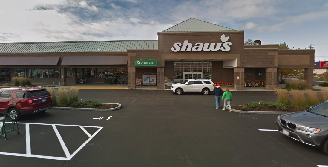 Shaw's supermarket. (Screenshot Via Google Maps)