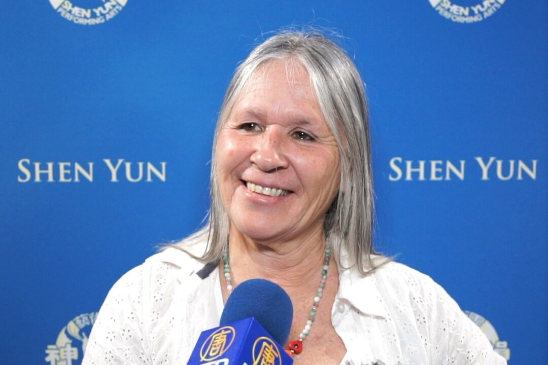 Karakwenneta Peterson enjoyed the Shen Yun performance at the Tucson Music Hall Theater on Feb. 7, 2018. (Courtesy of NTD Television)