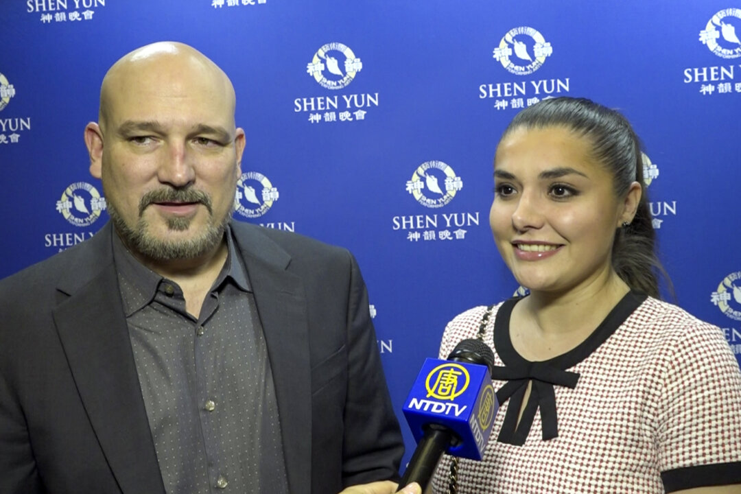Raymond Franklin and Brenda Franklin enjoyed watching Shen Yun at the McAllen Performing Arts Center, Texas on Feb. 9, 2018. (NTD Television)