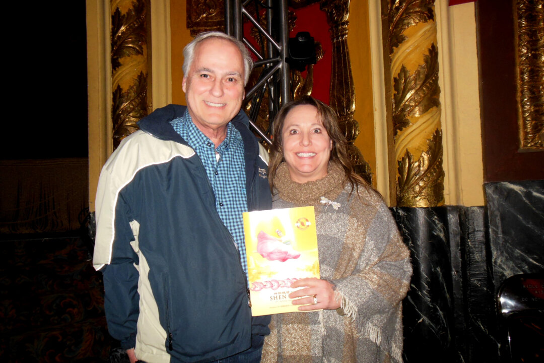 Steven Sholes and his wife, Dana, enjoyed a performance by Shen Yun Performing Arts at the Providence Performing Arts Center, in Providence, Rhode Island, on Feb. 11, 2018. (Sherry Dong/The Epoch Times)